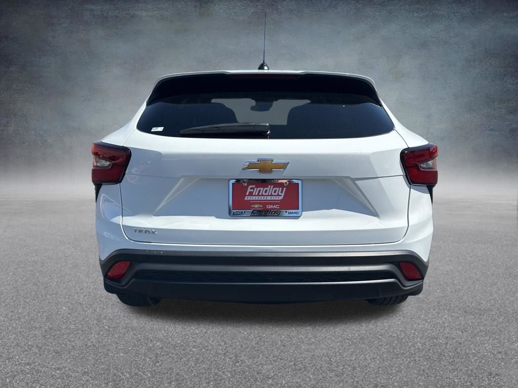 Certified 2026 Chevrolet Trax LS w/ LS Convenience Package FWD image 6