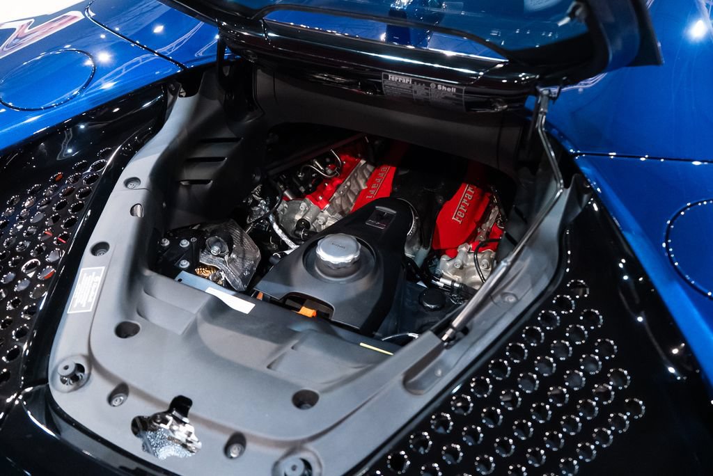 Certified 2025 Ferrari SF90 Spider AWD/4WD image 14