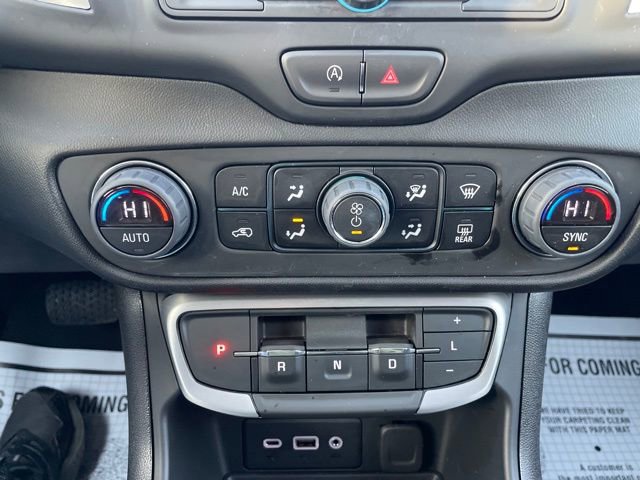 Used 2024 GMC Terrain SLE w/ Driver Convenience Package image 22