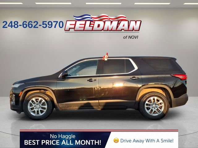 Used 2022 Chevrolet Traverse LS image 2