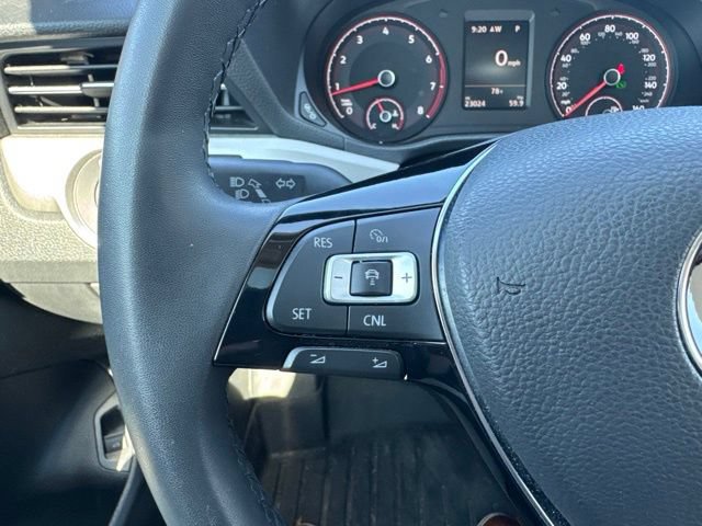 Used 2021 Volkswagen Passat 2.0T SE FWD image 25