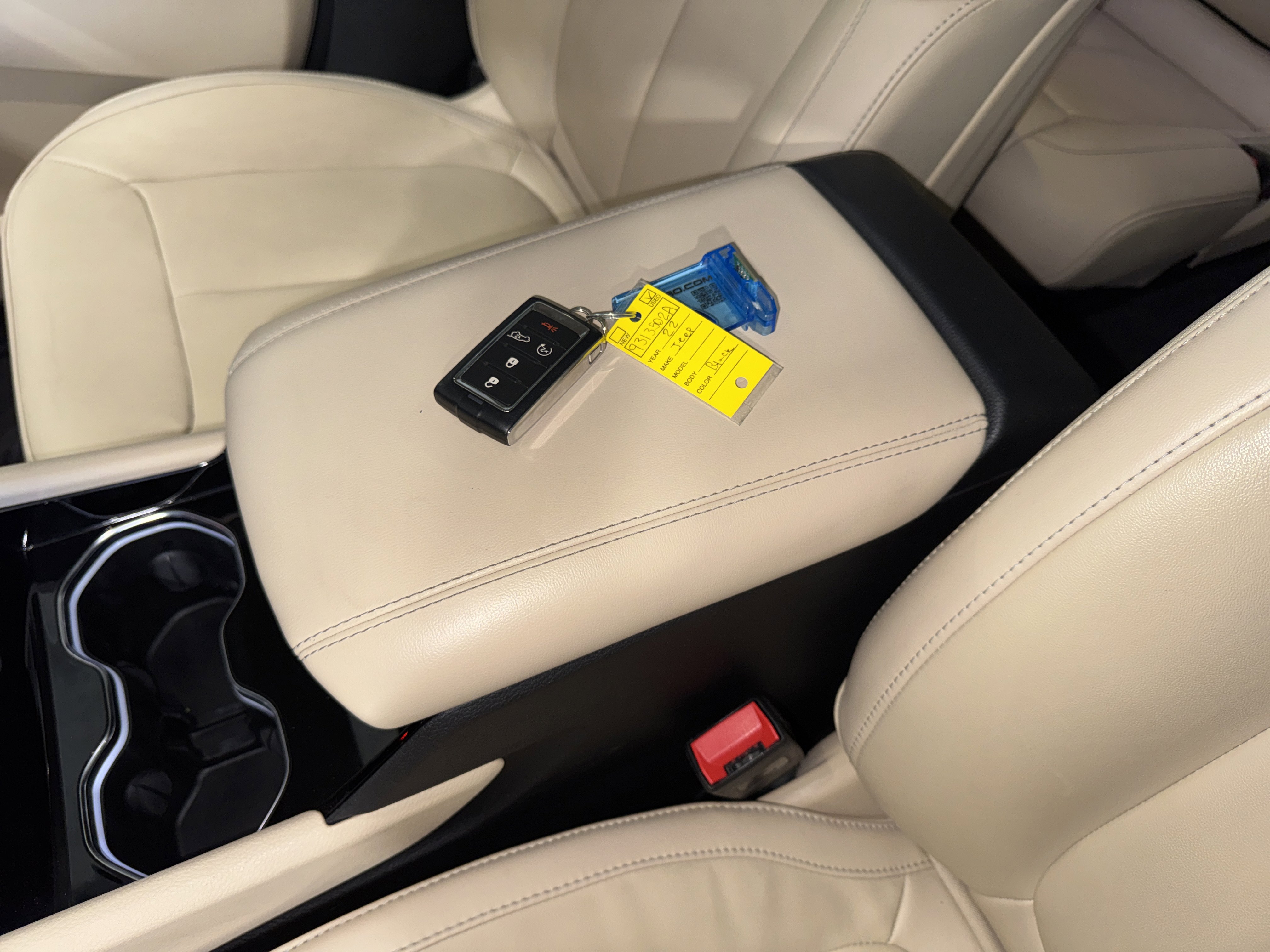 Used 2022 Jeep Grand Cherokee L Limited image 31