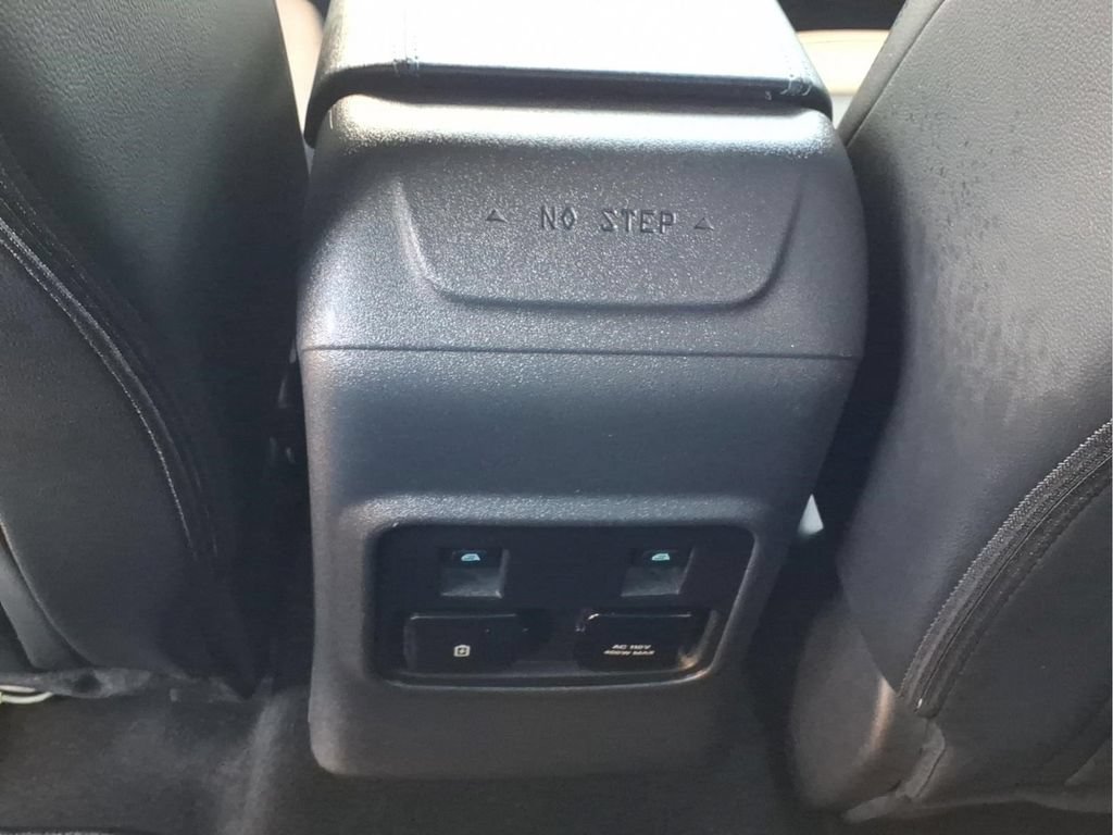Used 2024 Ford Bronco Wildtrak AWD/4WD image 17