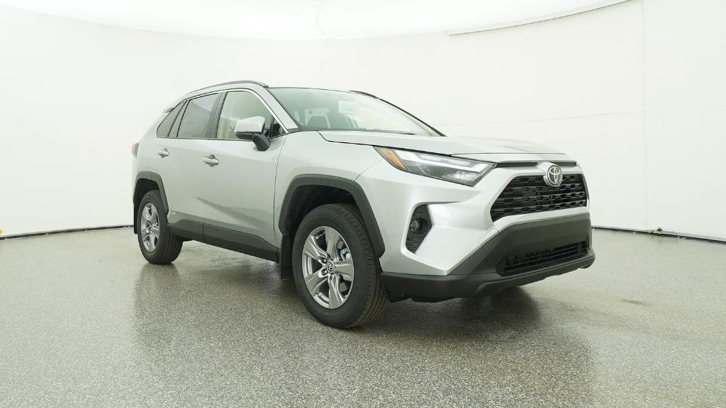 New 2025 Toyota RAV4 XLE AWD/4WD image 32