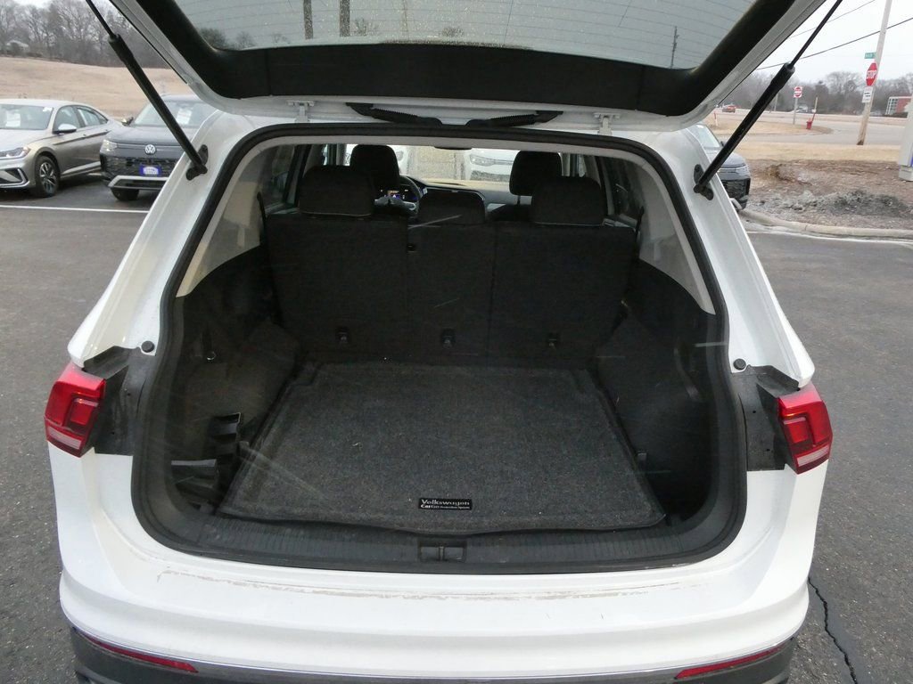 Used 2024 Volkswagen Tiguan S image 21