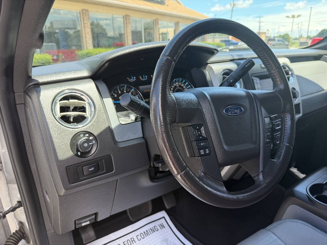 Used 2014 Ford F150 XLT w/ Equipment Group 302A Luxury AWD/4WD image 13