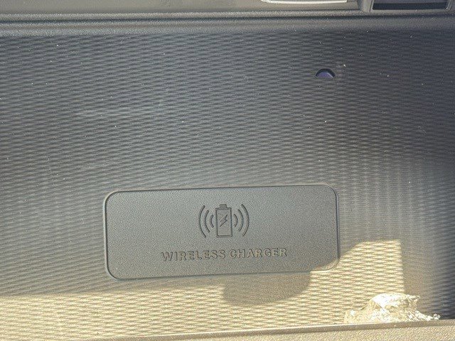 New 2025 Jeep Grand Cherokee Overland w/ Luxury Tech Group IV image 24