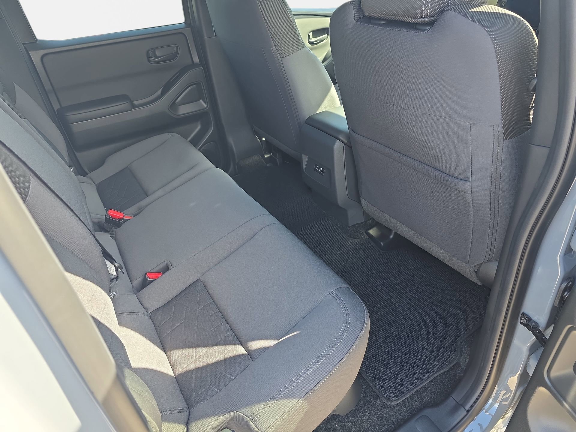 New 2026 Nissan Frontier SV w/ Tow Package image 11