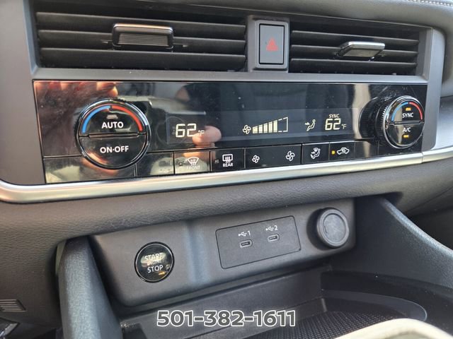 Certified 2024 Nissan Rogue SV FWD image 26