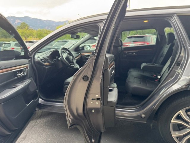 Used 2020 Honda CR-V Touring image 10