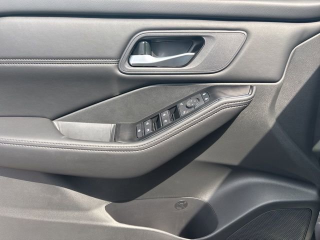 New 2026 Nissan Rogue SV image 20