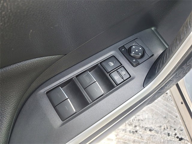 Used 2023 Toyota RAV4 XLE Premium image 16
