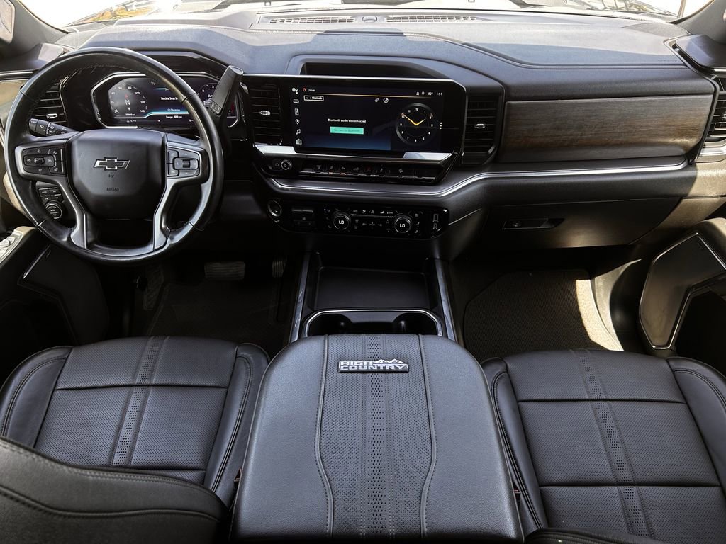 Used 2024 Chevrolet Silverado 2500 High Country w/ High Country Premium Package image 11