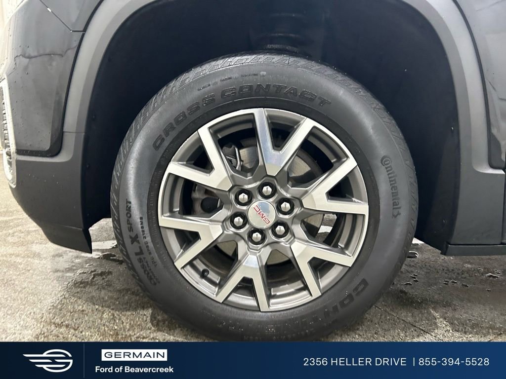 Used 2023 GMC Acadia SLE image 13