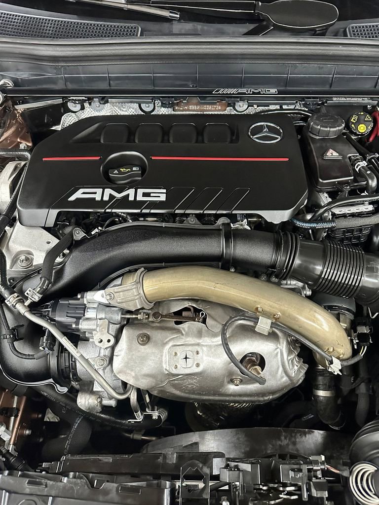 Used 2022 Mercedes-Benz GLB 35 AMG 4MATIC image 7