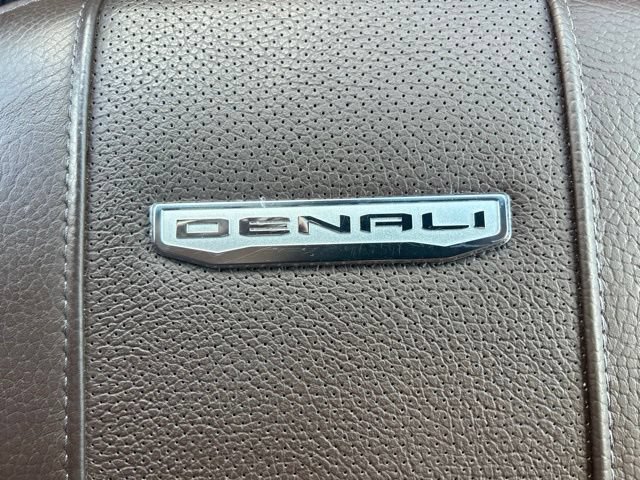 Used 2025 GMC Sierra 2500 Denali w/ Denali Reserve Package AWD/4WD image 7