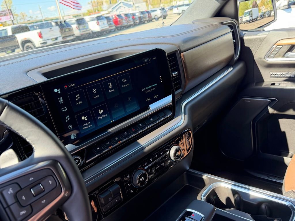 Used 2024 Chevrolet Silverado 1500 High Country w/ Technology Package AWD/4WD image 18