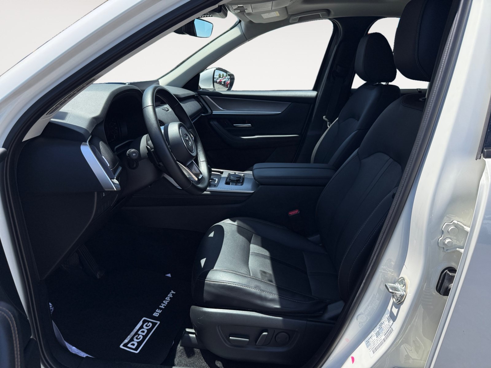 Certified 2024 MAZDA CX-90 Plug-In Hybrid w/ Preferred AWD/4WD image 10