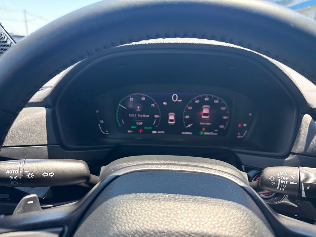 Used 2025 Honda Accord Sport image 18