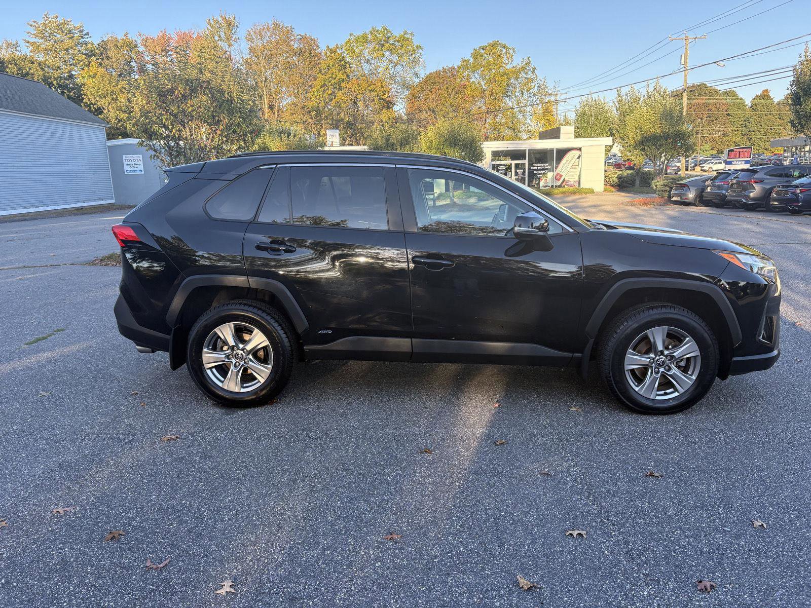 Used 2024 Toyota RAV4 XLE image 8