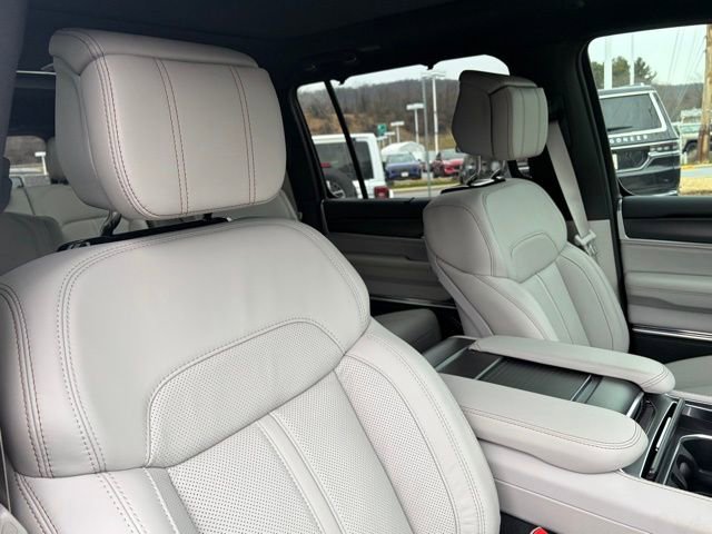 New 2026 Jeep Grand Wagoneer Summit image 28