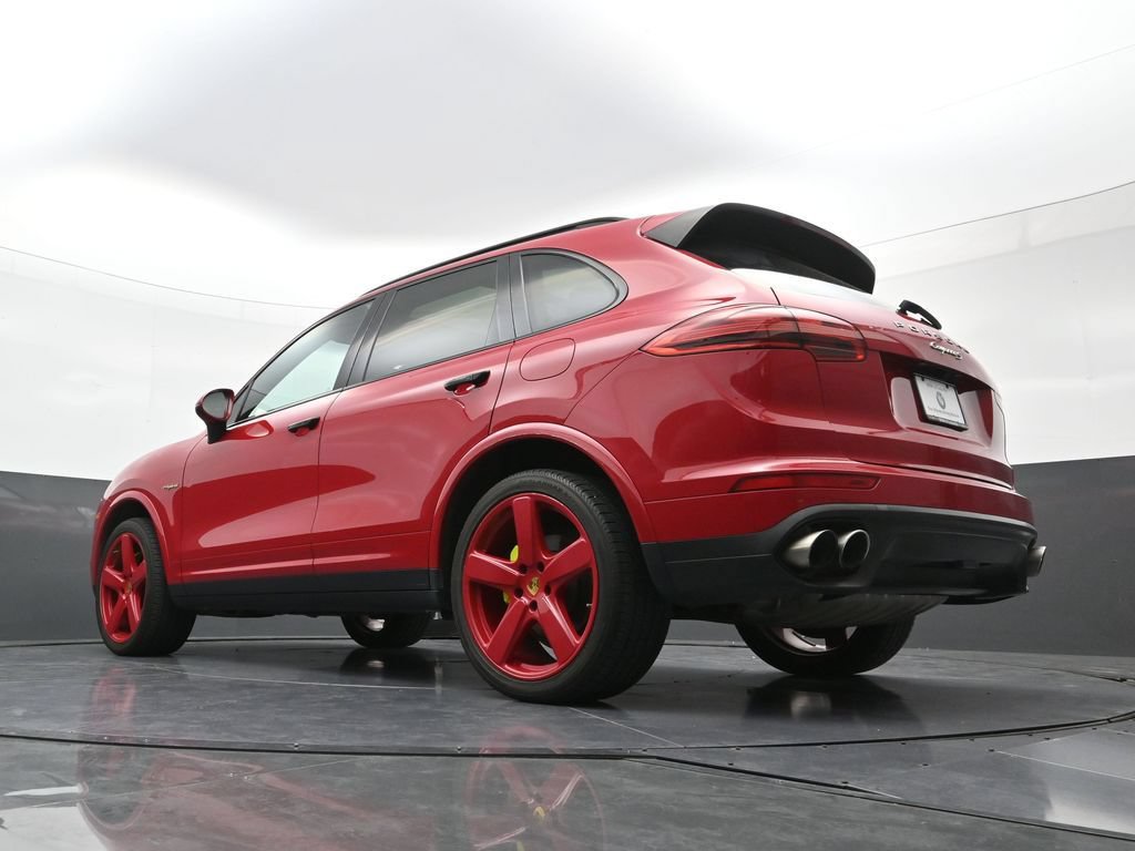 Used 2018 Porsche Cayenne S AWD/4WD image 25