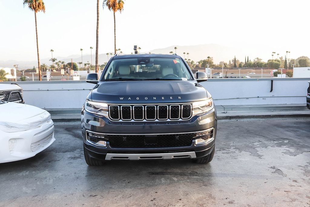 Used 2024 Jeep Wagoneer Series II AWD/4WD image 3