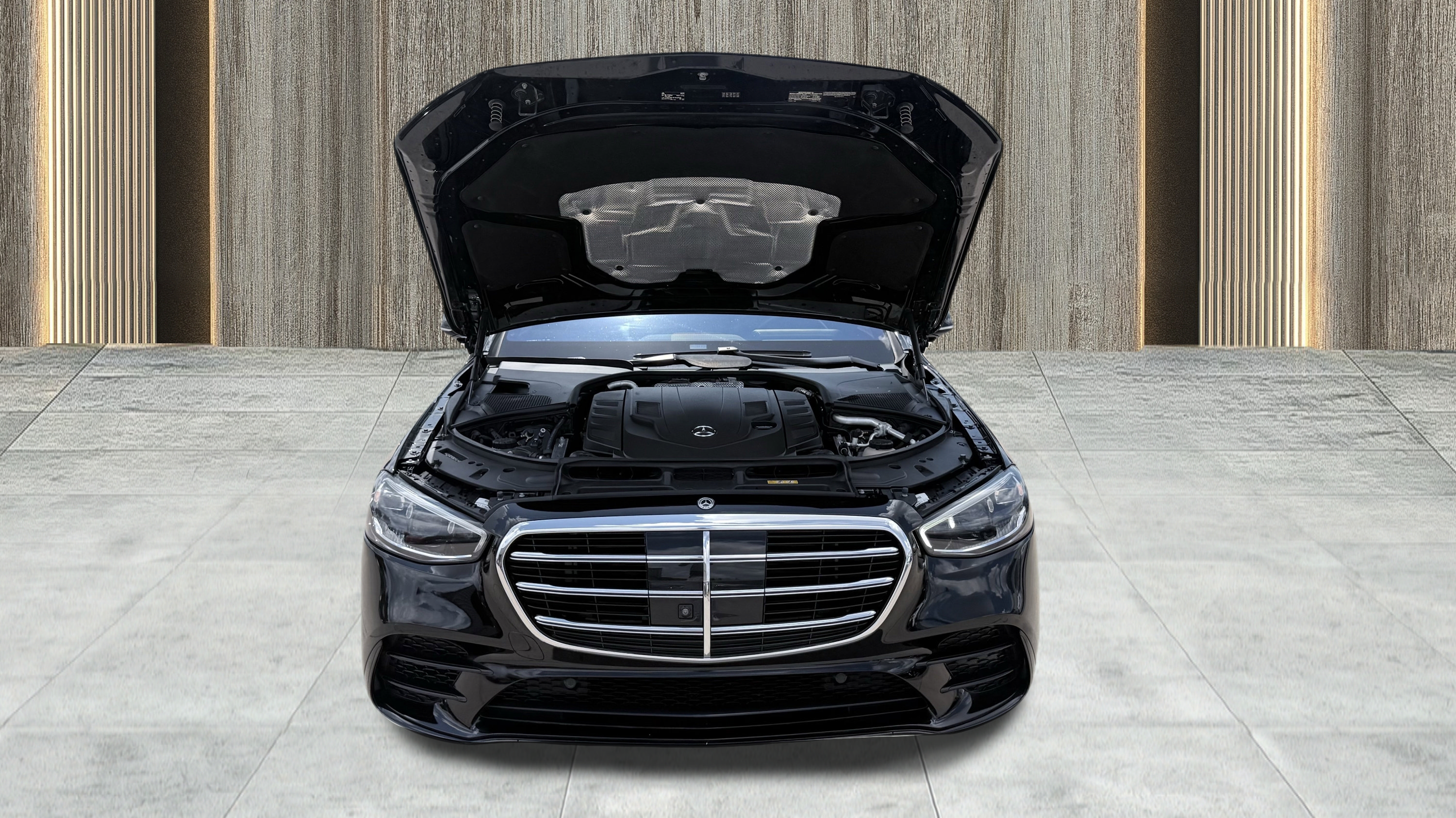 Used 2022 Mercedes-Benz S 580 4MATIC Sedan w/ AMG Line Package image 13