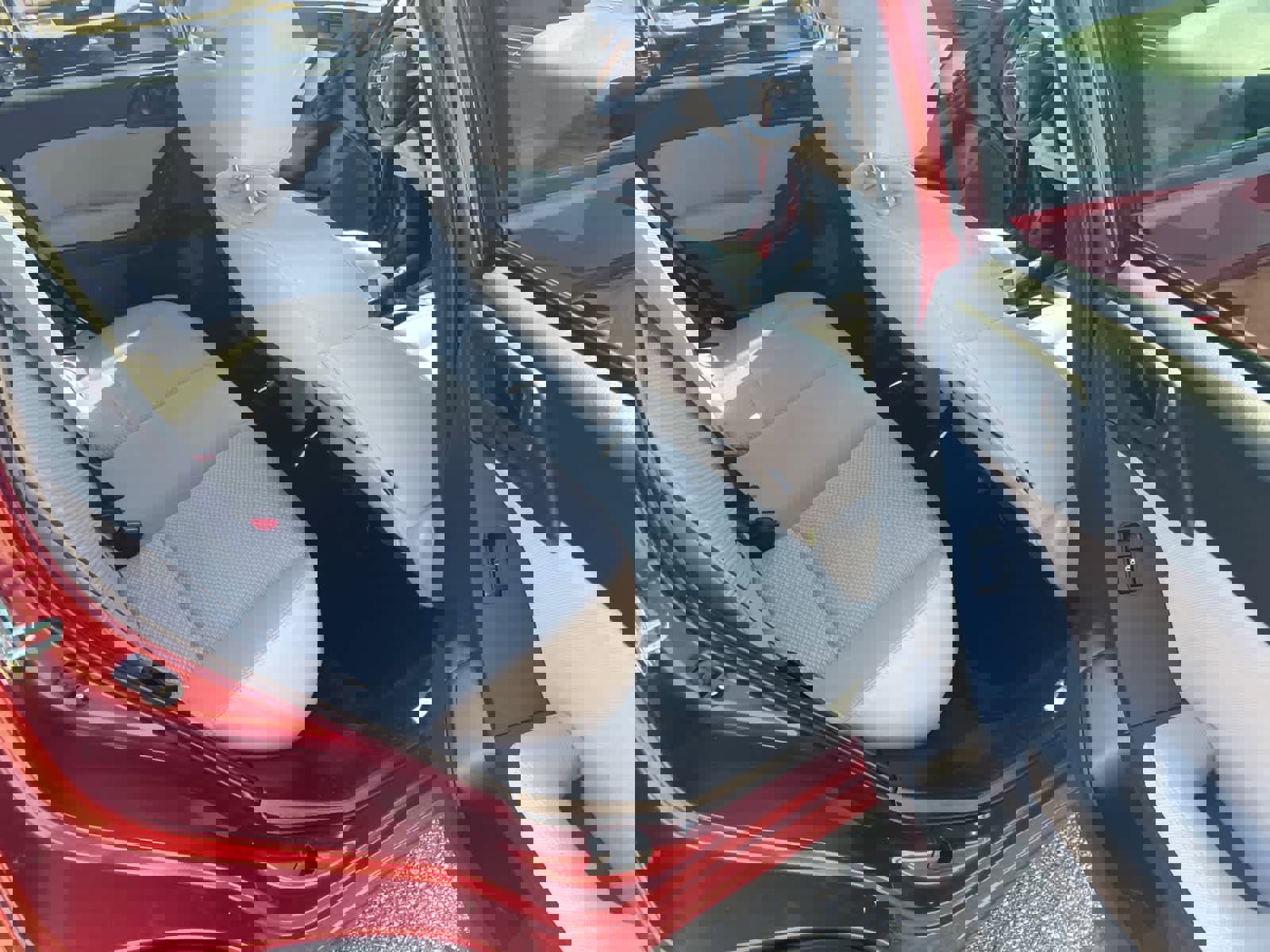 Used 2015 Subaru Forester 2.5i Premium w/ All-Weather Package image 18