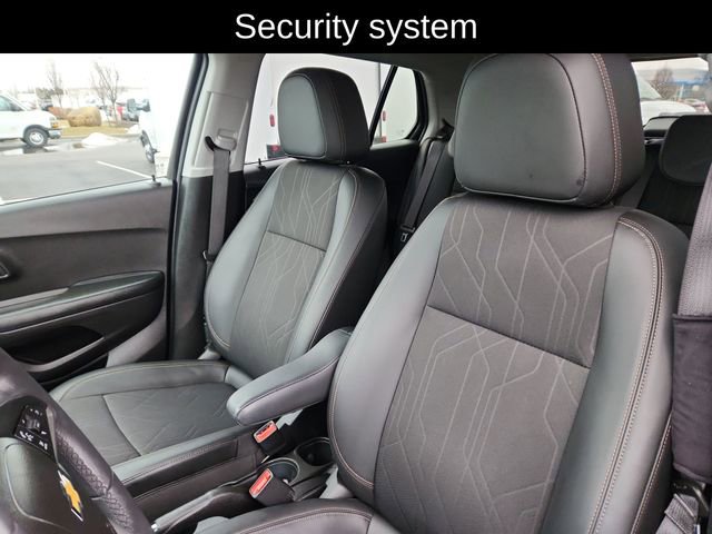Used 2022 Chevrolet Trax LT w/ LT Convenience Package image 21