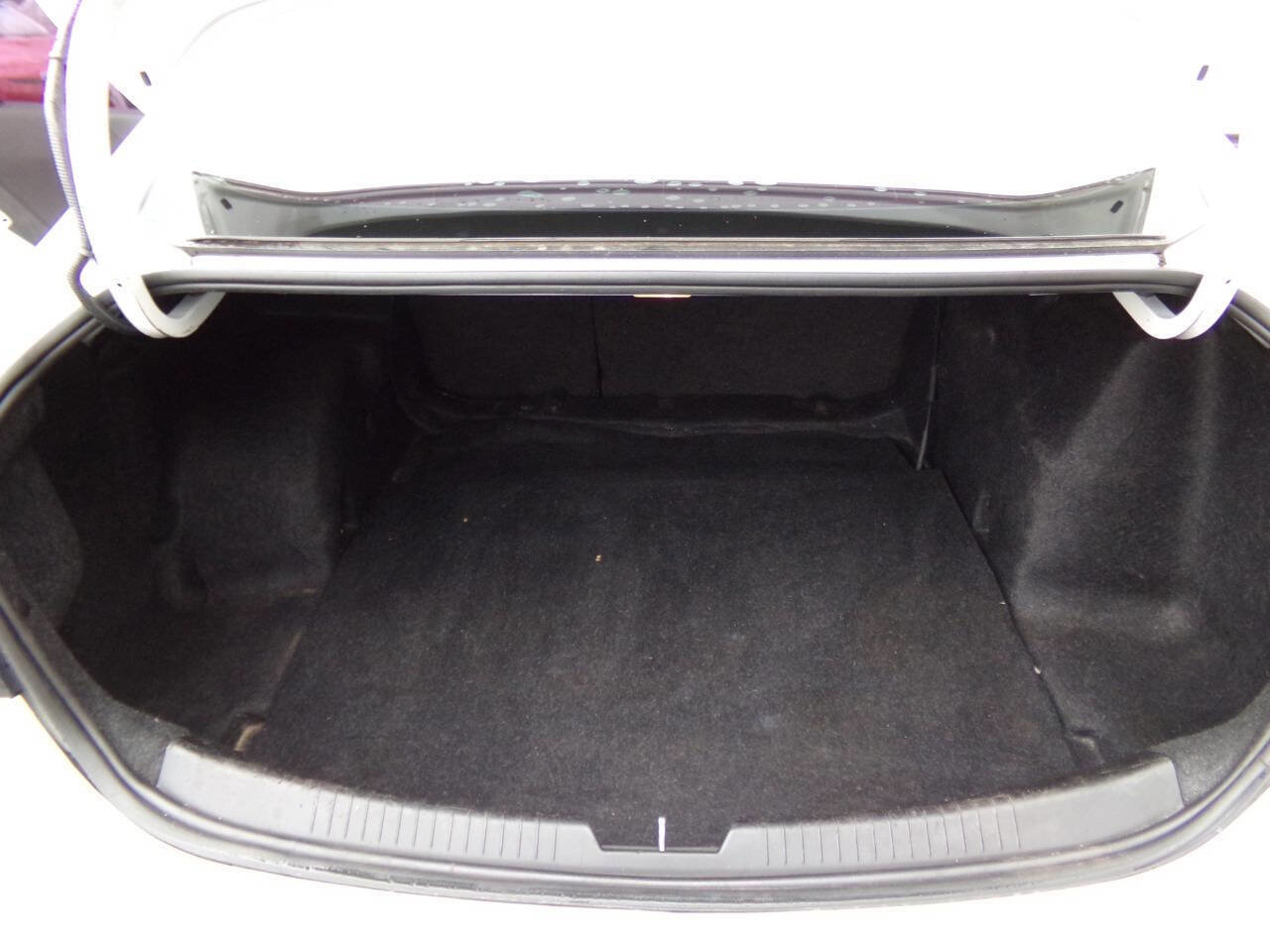 Used 2018 Chevrolet Malibu LT w/ Redline Edition image 19