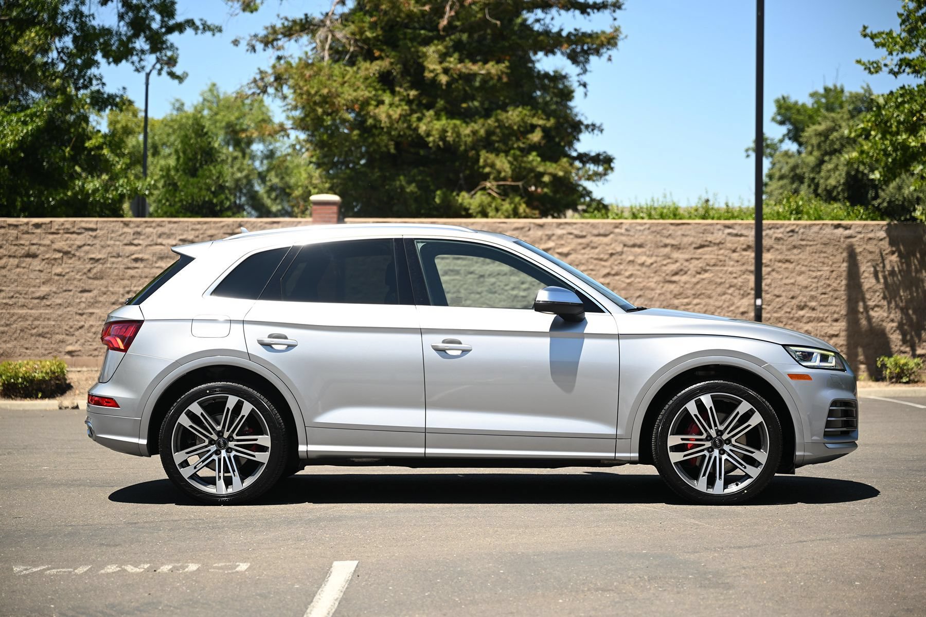 Used 2019 Audi SQ5 Premium Plus AWD/4WD image 2