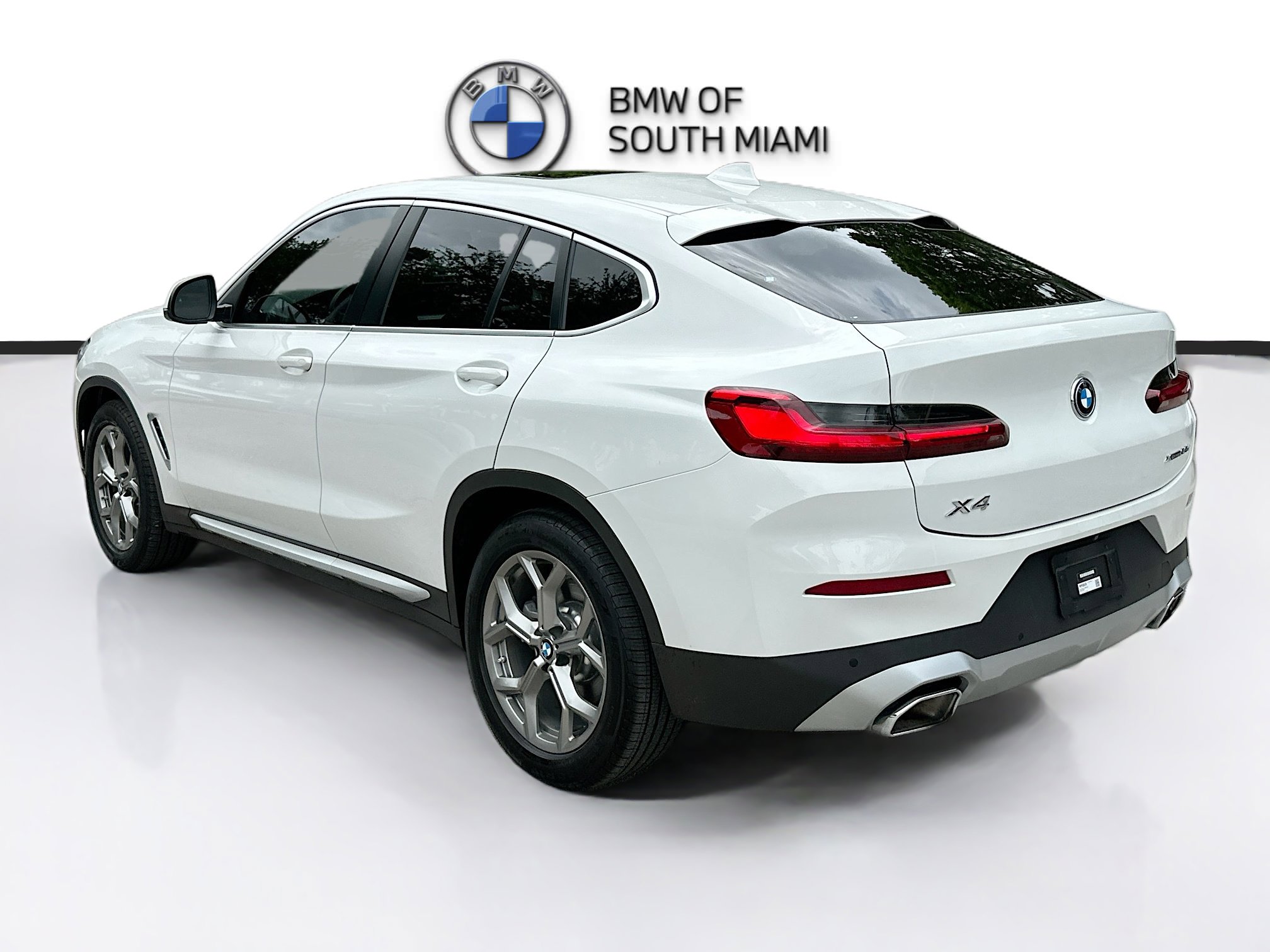 Used 2023 BMW X4 xDrive30i w/ Convenience Package AWD/4WD image 5