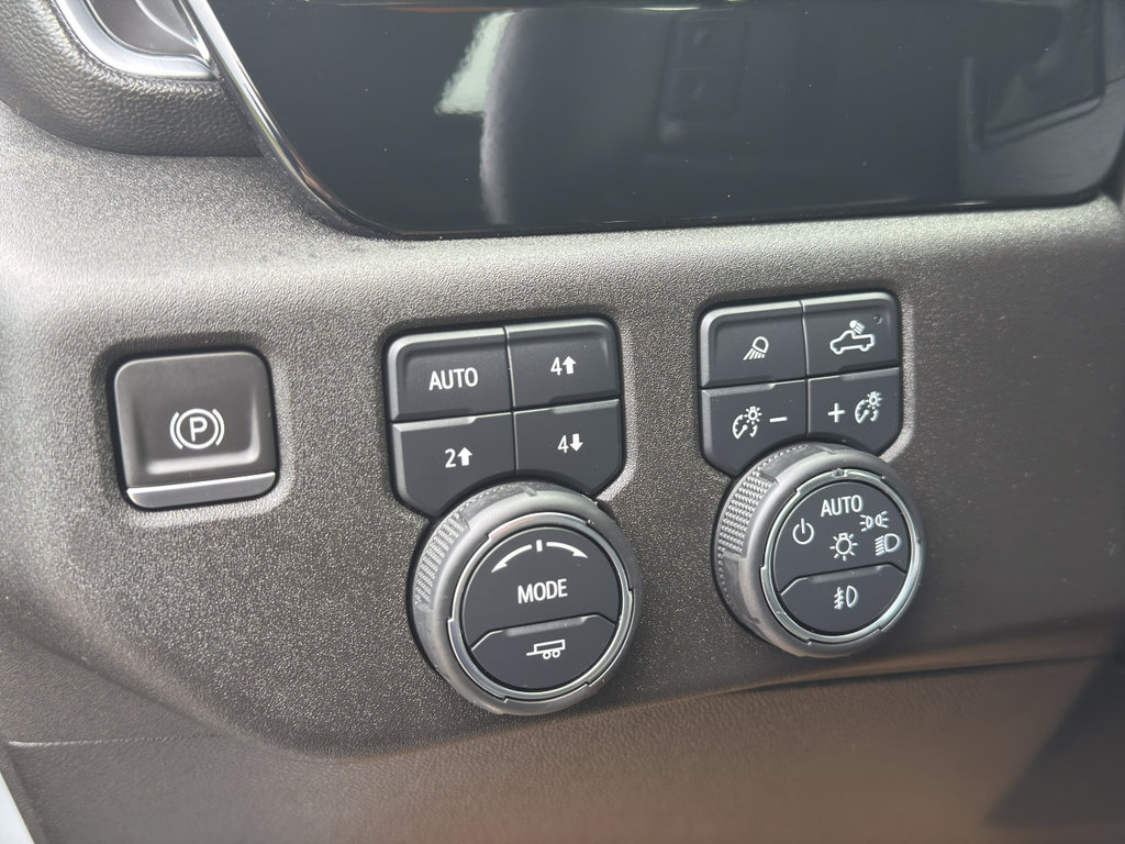 Used 2024 Chevrolet Silverado 1500 RST AWD/4WD image 15
