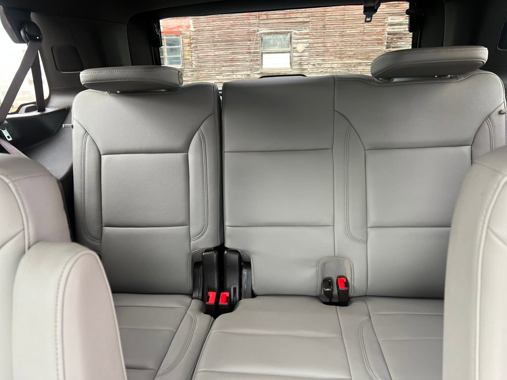 Used 2021 Chevrolet Tahoe Z71 w/ Z71 Signature Package AWD/4WD image 44