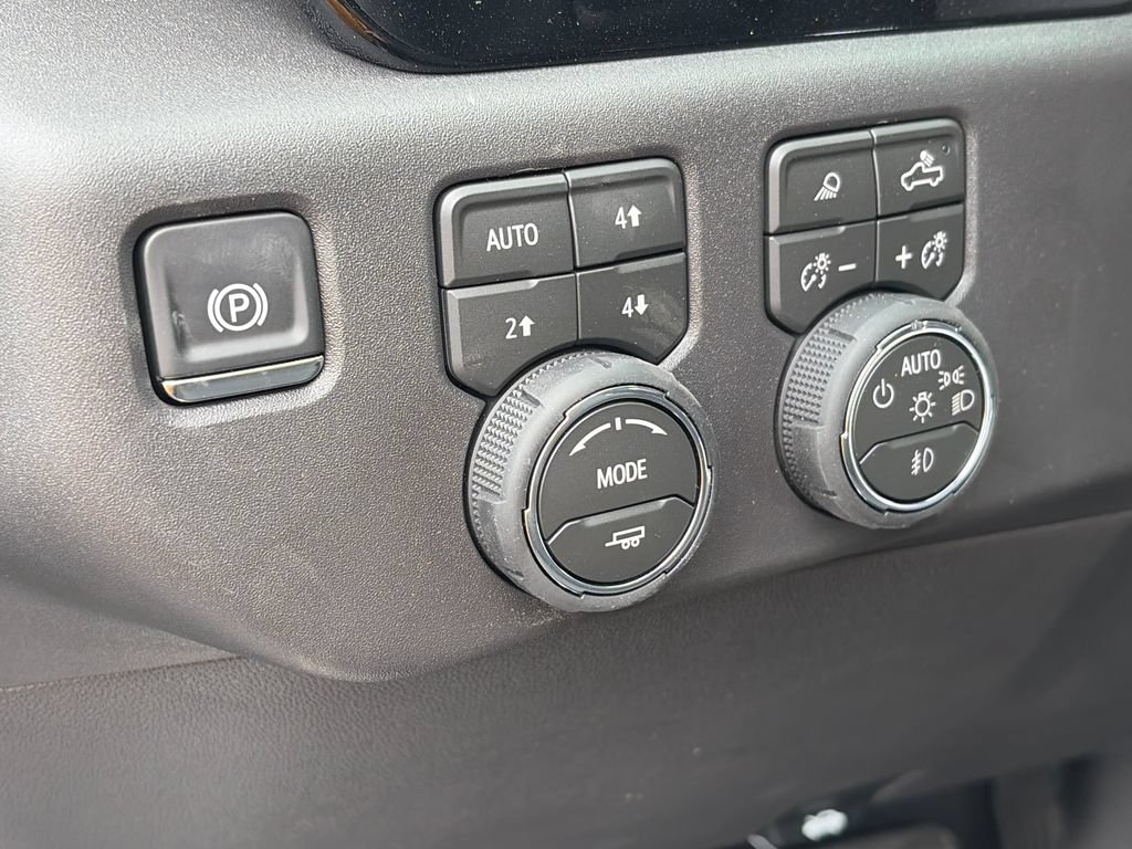New 2026 Chevrolet Silverado 1500 LT Trail Boss w/ LT Trail Boss Premium Package AWD/4WD image 18