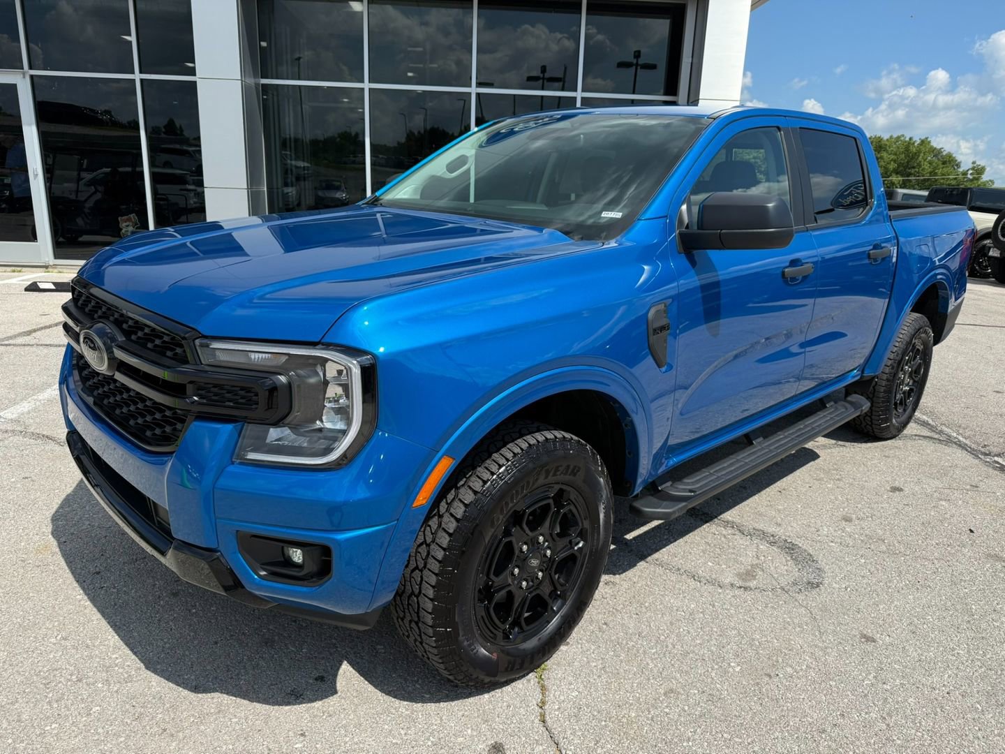 New 2025 Ford Ranger XLT w/ Equipment Group 301A High image 3