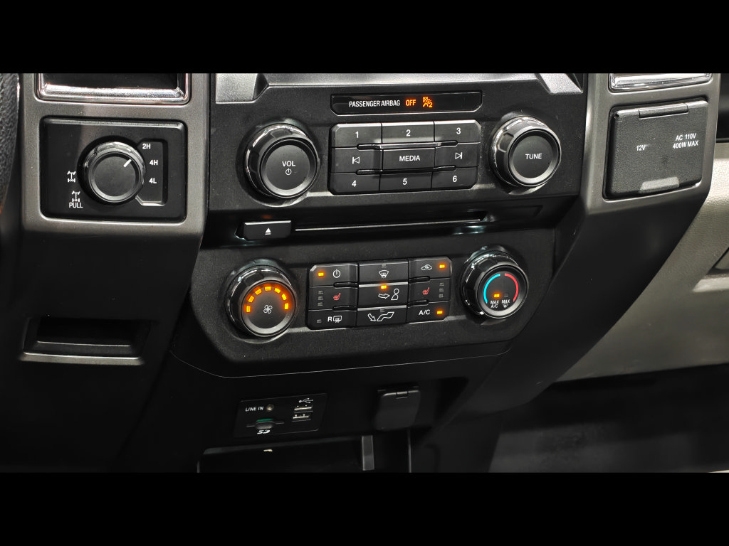 Used 2015 Ford F150 XLT w/ Equipment Group 302A Luxury AWD/4WD image 9