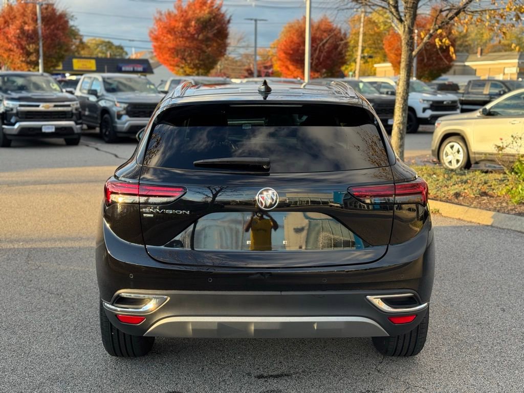 Used 2022 Buick Envision Essence w/ Safety Package image 6