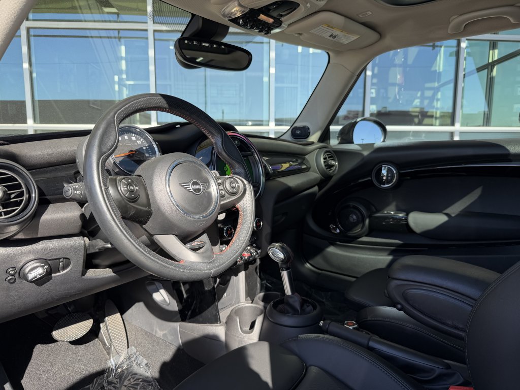 Used 2019 MINI Cooper S w/ Premium Package FWD image 28
