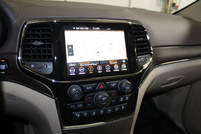 Used 2021 Jeep Grand Cherokee Overland AWD/4WD image 20