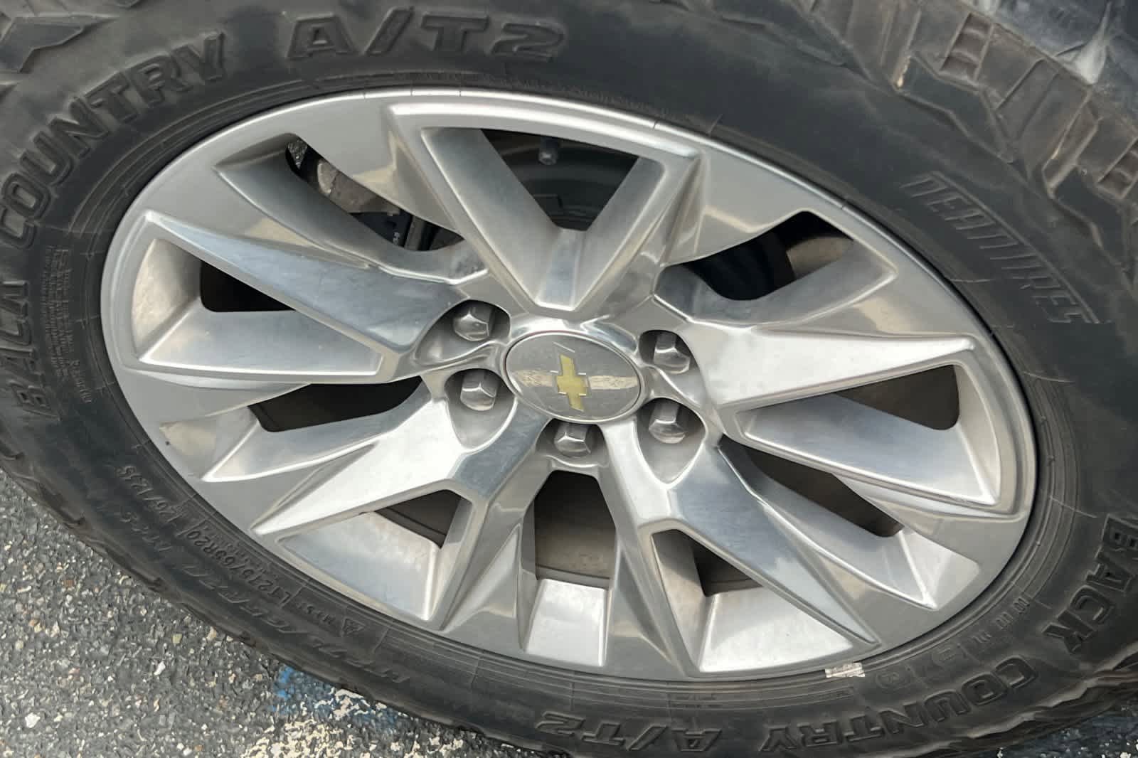 Used 2019 Chevrolet Silverado 1500 LTZ w/ LTZ Plus Package AWD/4WD image 17
