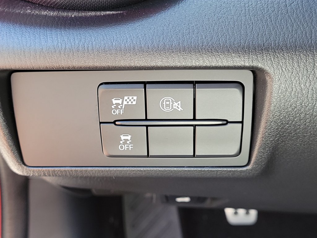 Used 2025 MAZDA MX-5 Miata RF Club RWD image 24