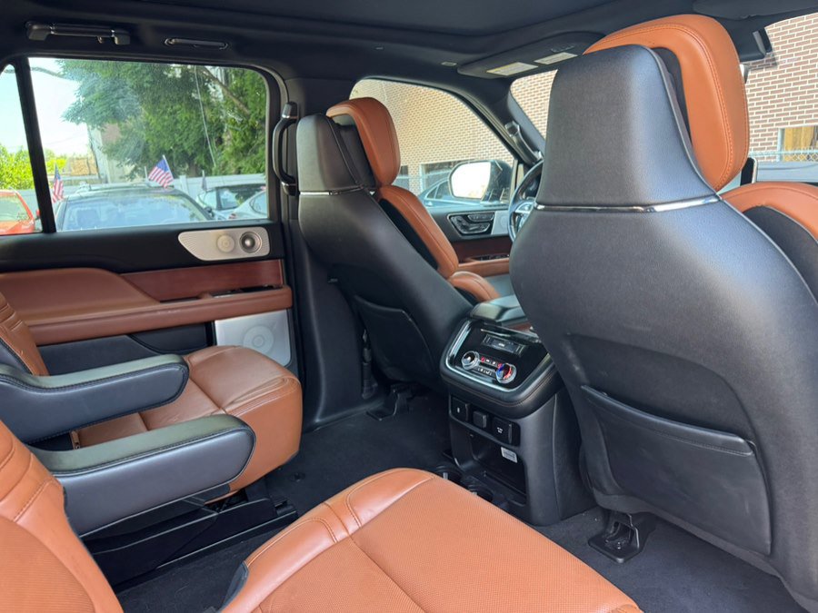 Used 2020 Lincoln Navigator Reserve w/ Luxury Package AWD/4WD image 64