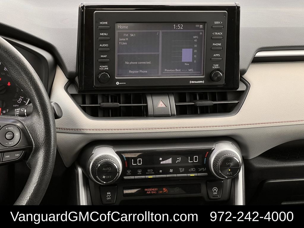 Used 2020 Toyota RAV4 XLE FWD image 17