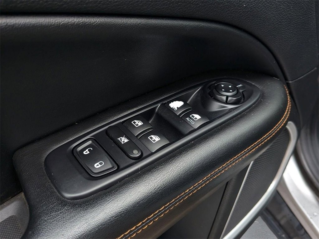 Used 2019 Jeep Compass Limited image 13