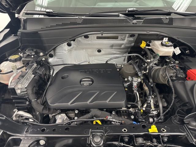 Used 2025 Chevrolet TrailBlazer RS image 37