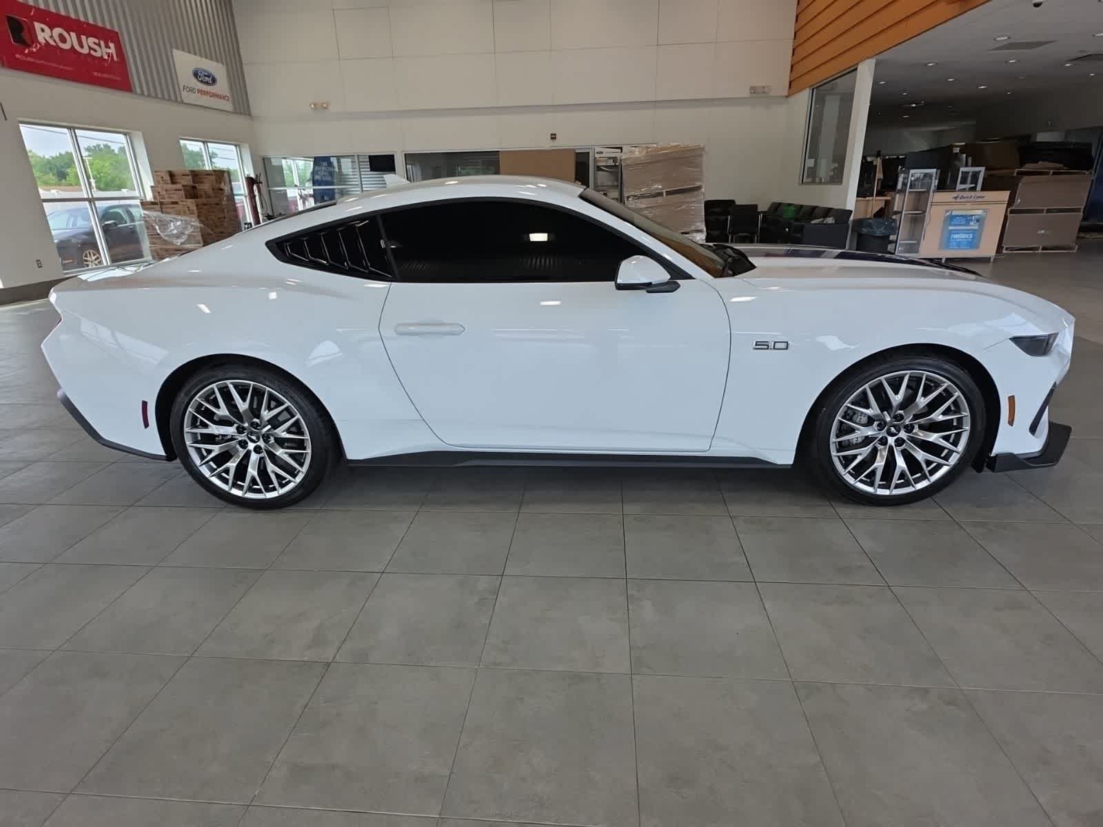 Used 2025 Ford Mustang GT Premium RWD image 6