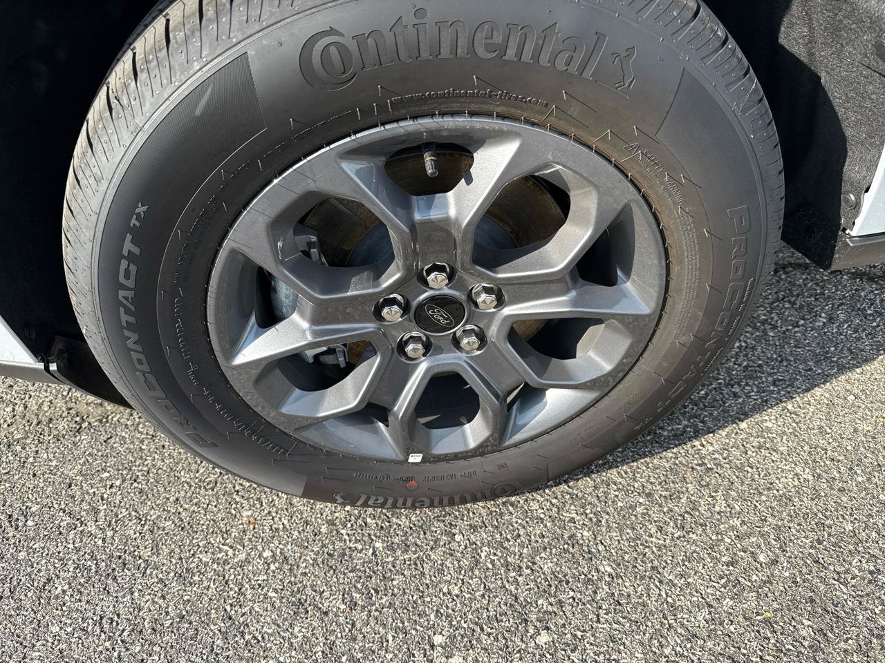 New 2026 Ford Maverick XLT w/ XLT Luxury Package FWD image 18