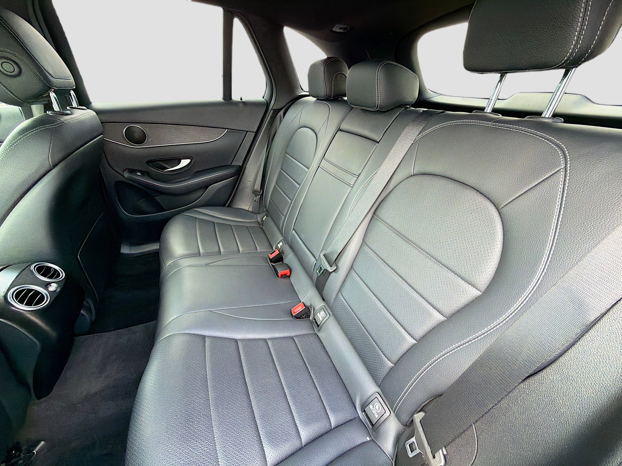 Used 2021 Mercedes-Benz GLC 300 image 21